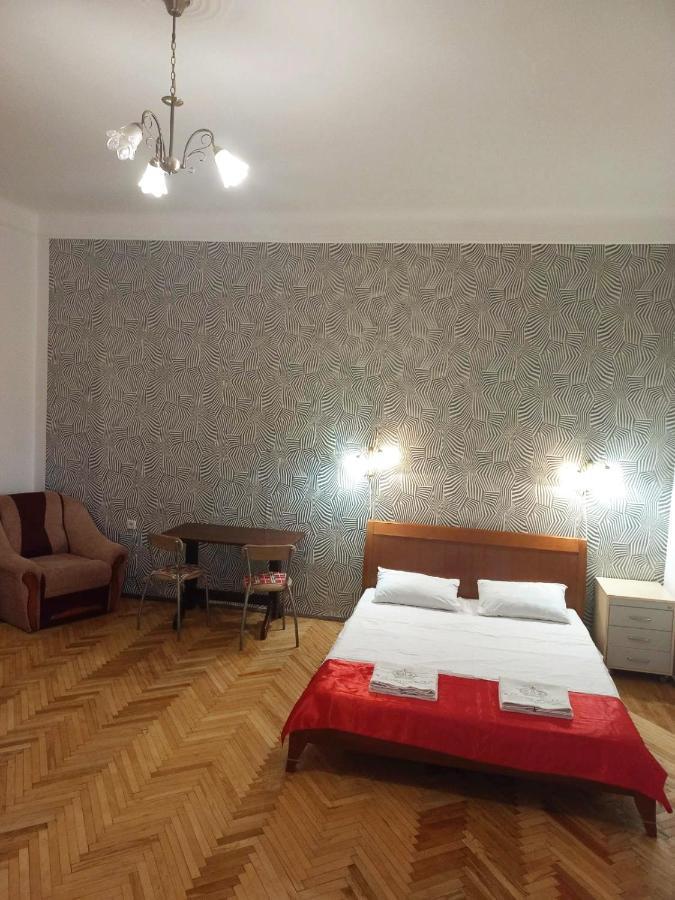 Apartament Of Center Lviv Apartment Bagian luar foto